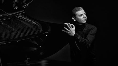 International Piano reviews Denis Kozhukhin