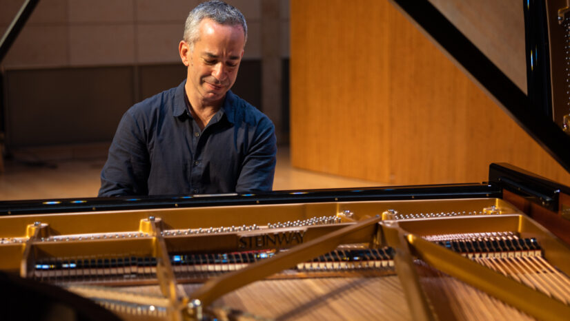 Inon Barnatan’s Musical Reflection: An Exclusive Interview with International Piano