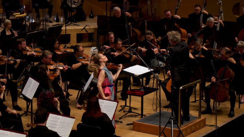 Leila Josefowicz, Minnesota Orchestra & Thomas Søndergård Reveal the Surreal Soundscapes of Thomas Adès